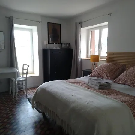 Guest house La Tour De L'ange