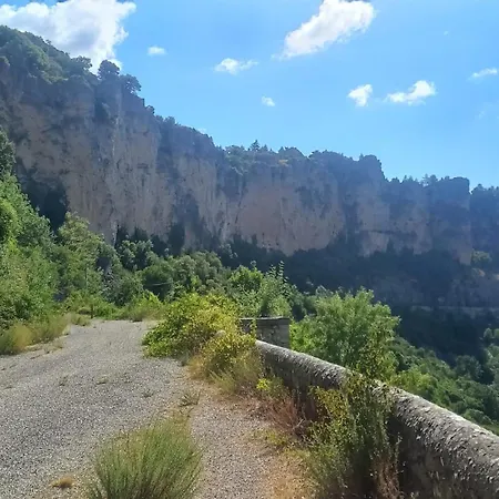 La Tour De L'ange